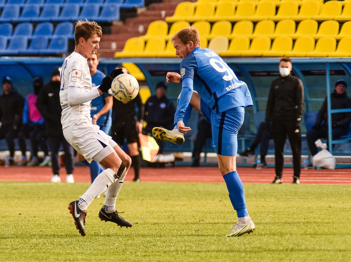 Ход нулями: футболисты «Динамо-Владивосток» вновь сыграли вничью