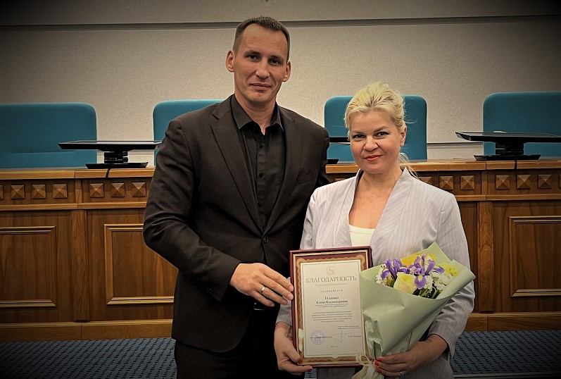Во Владивостоке наградили лучших медиков города