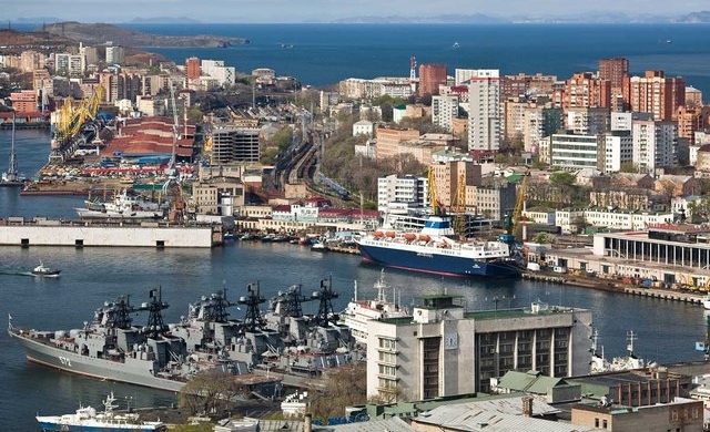 Создание свободного порта Владивостока укрепит связи со странами АТР – эксперт