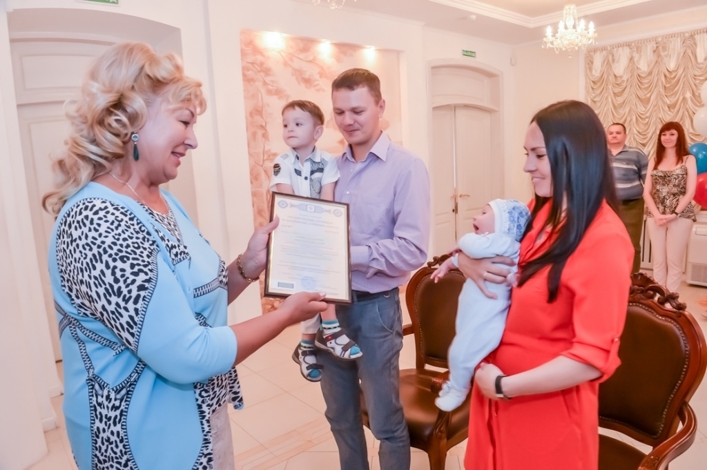 80 тысяч приморских семей получили сертификаты на материнский капитал