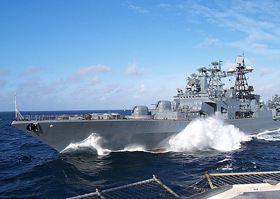 Противолодочные корабли ТОФ «проводили» до Камчатки атомную подлодку 
