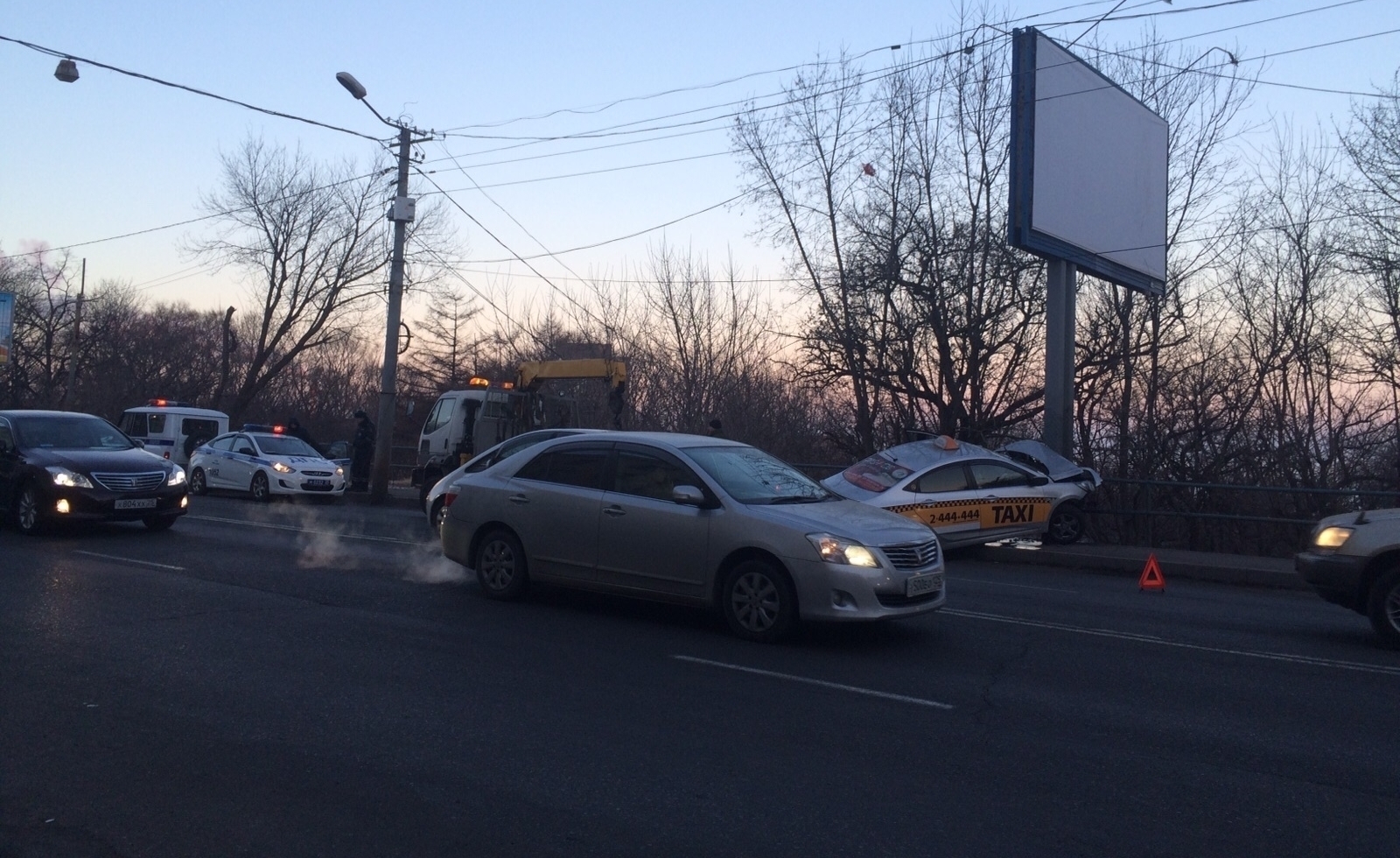 Авария в центре Владивостока стала причиной километровых пробок (фото)