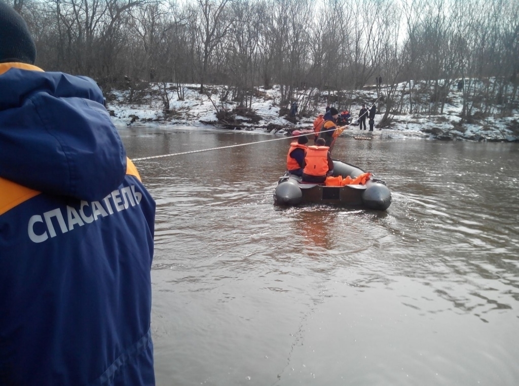 В Приморье организовали переправу через реку Литовка (фоторепортаж)