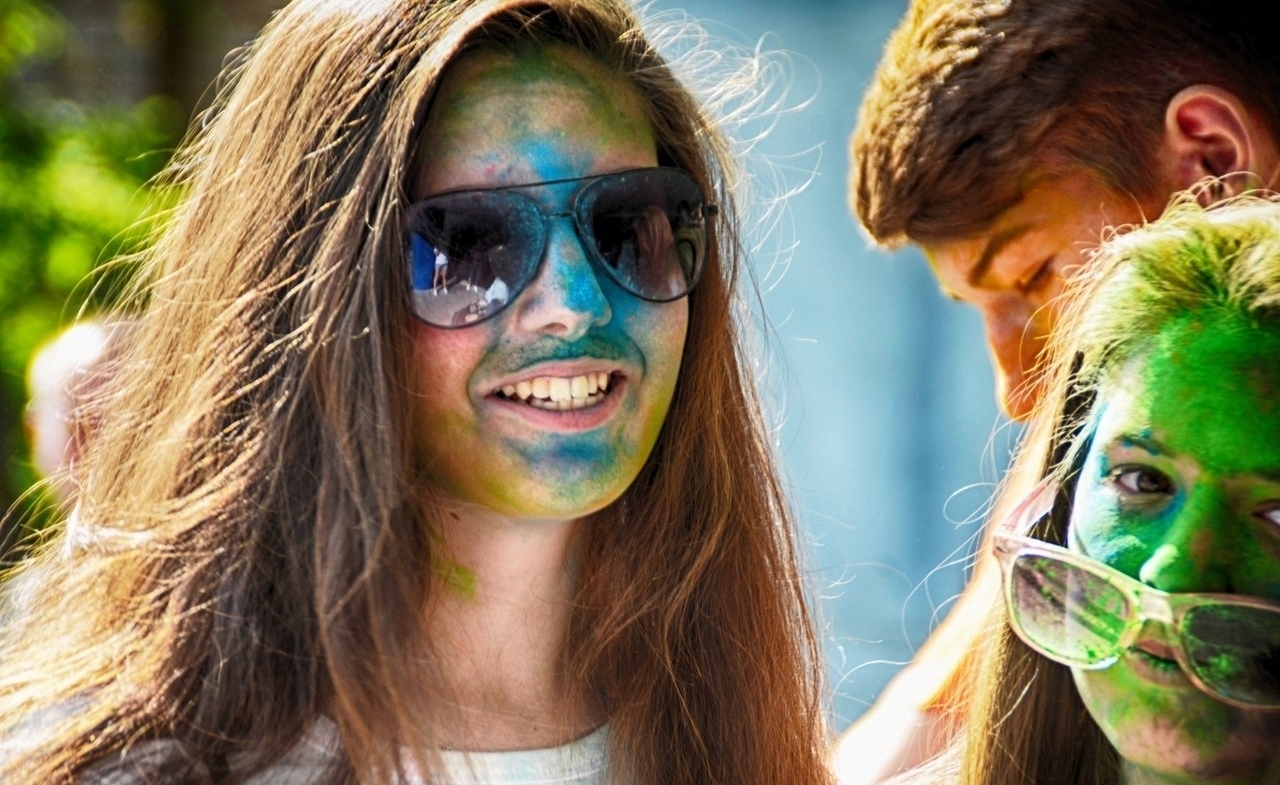 Фестивали красок Холи устроят во всех городах Приморья этим летом