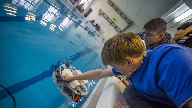 Победители соревнований по подводной робототехнике из Владивостока поедут в Америку