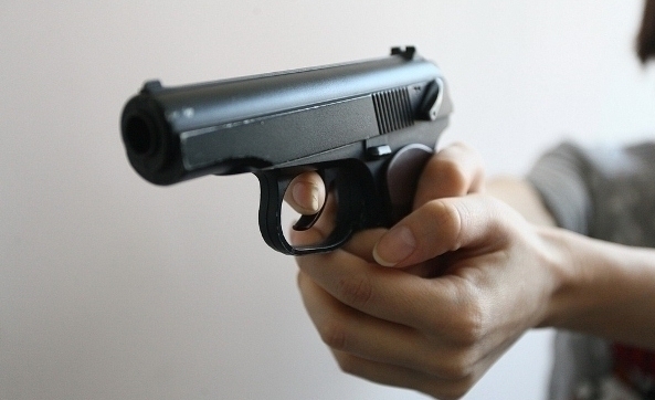 Нетрезвый житель Хабаровска устроил дебош со стрельбой в приморской гостинице